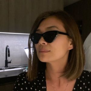 Meet your Posher, Jenny